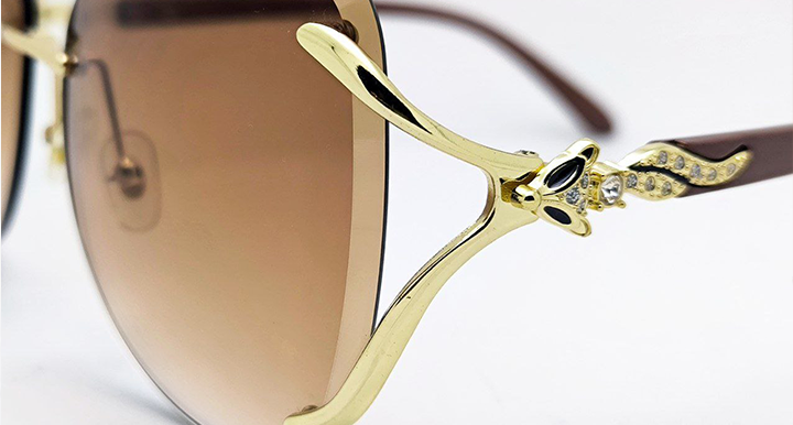 عینک آفتابی زنانه مدل روباه نگین دار  بدون فریم سایه روشن قهوه ای